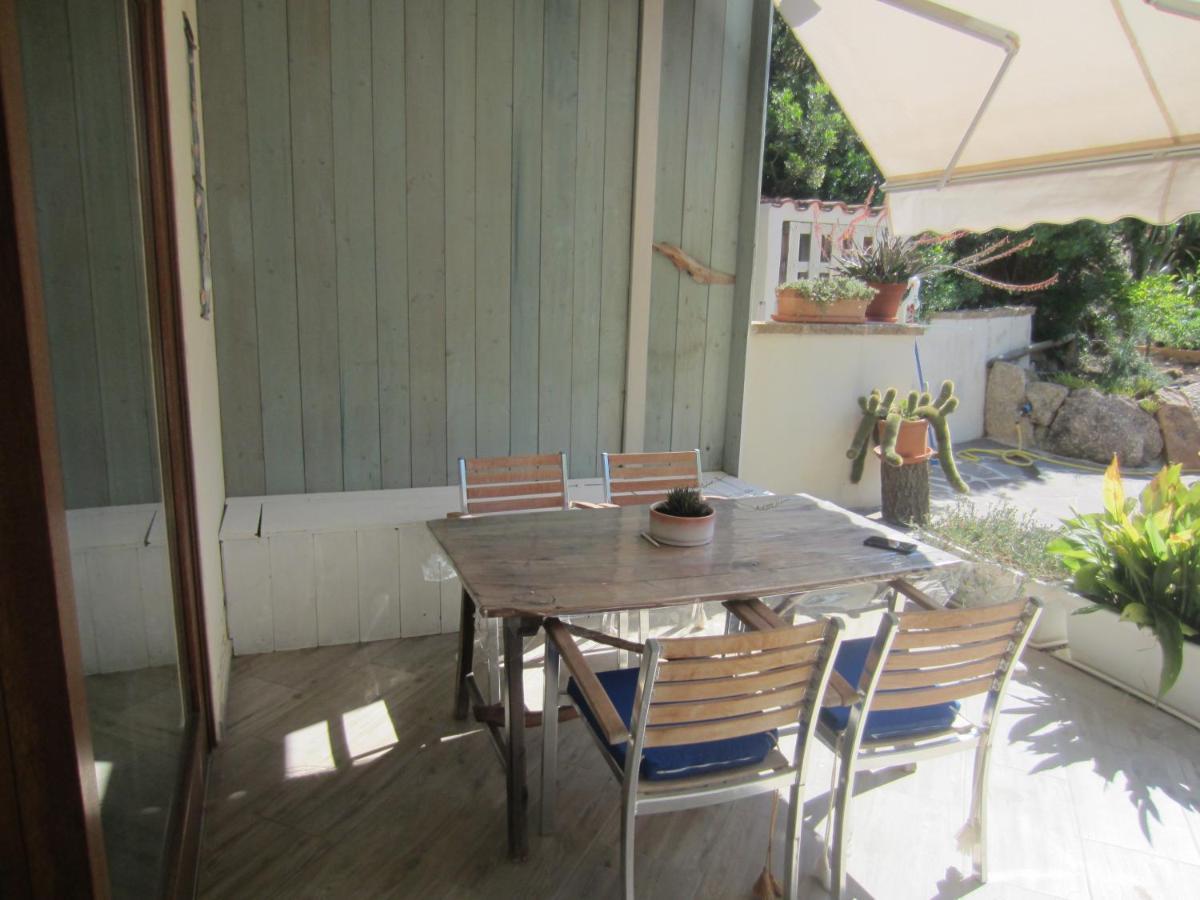 Monolocale San Pantaleo Appartement Buitenkant foto